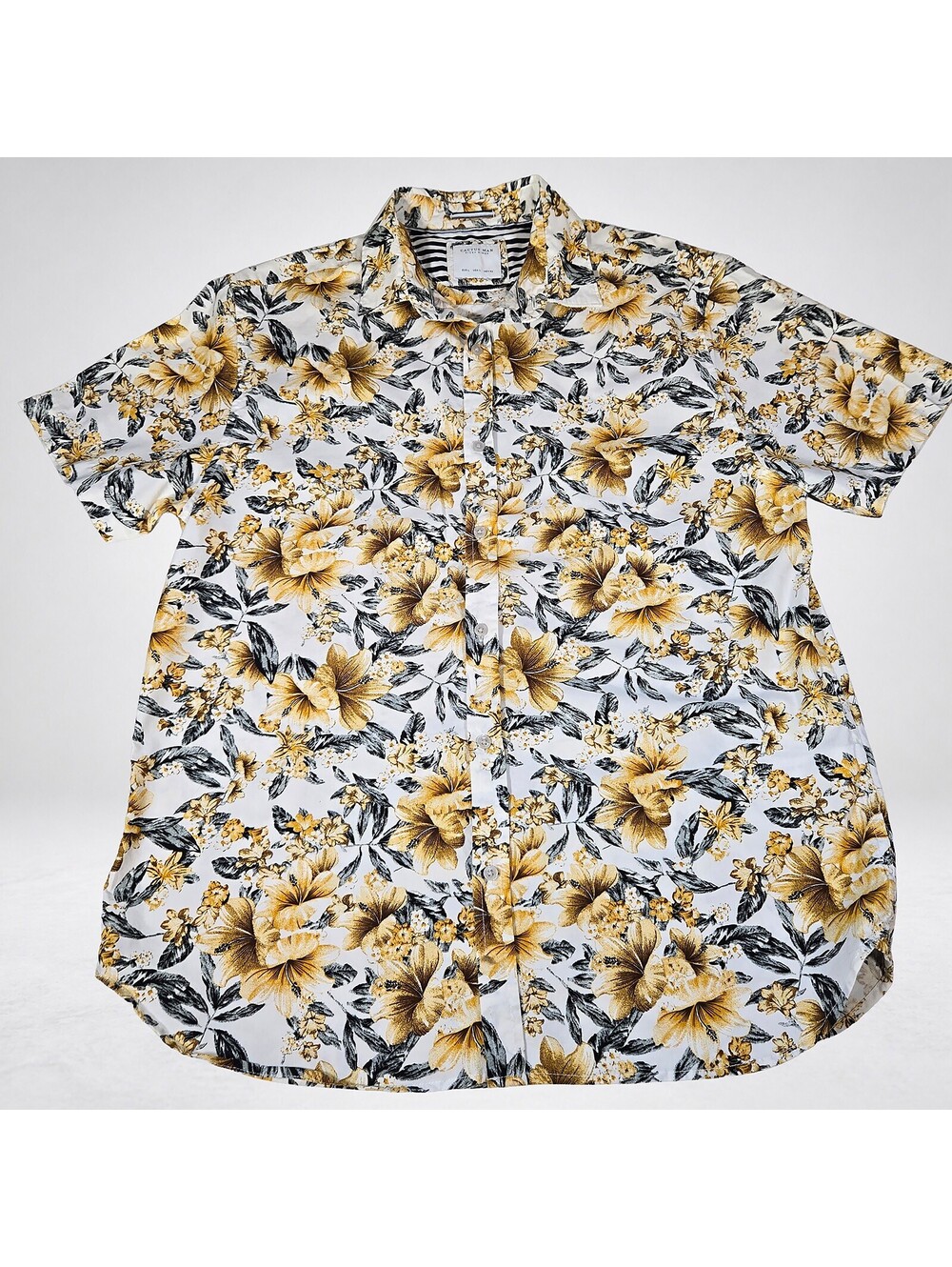 Cactus Man Ricky Singh Mens L Hawaiian Shirt Gold Black Floral Cotton Blend